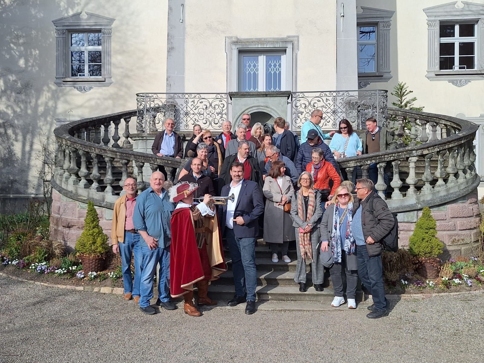 Gruppenfoto mit Trompeterin